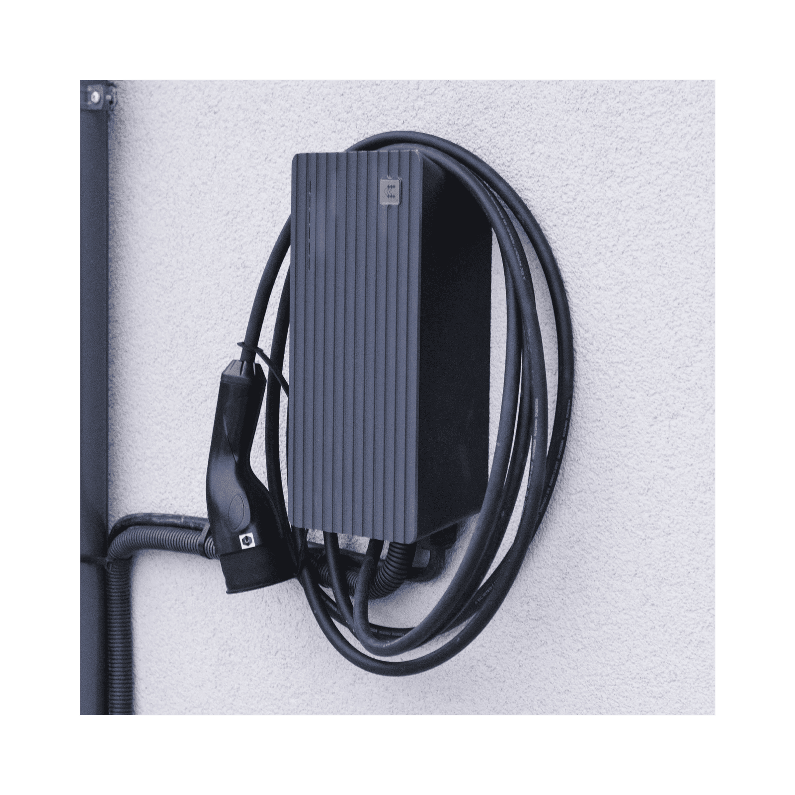 Estación de Carga para Vehículos Eléctricos con Conector Tipo 1 (SAE J1772), 220Vca con Potencia de Salida de 7.4kW (32A / bifásica) EVC1310P1200 - TELTONIKA ENERGY