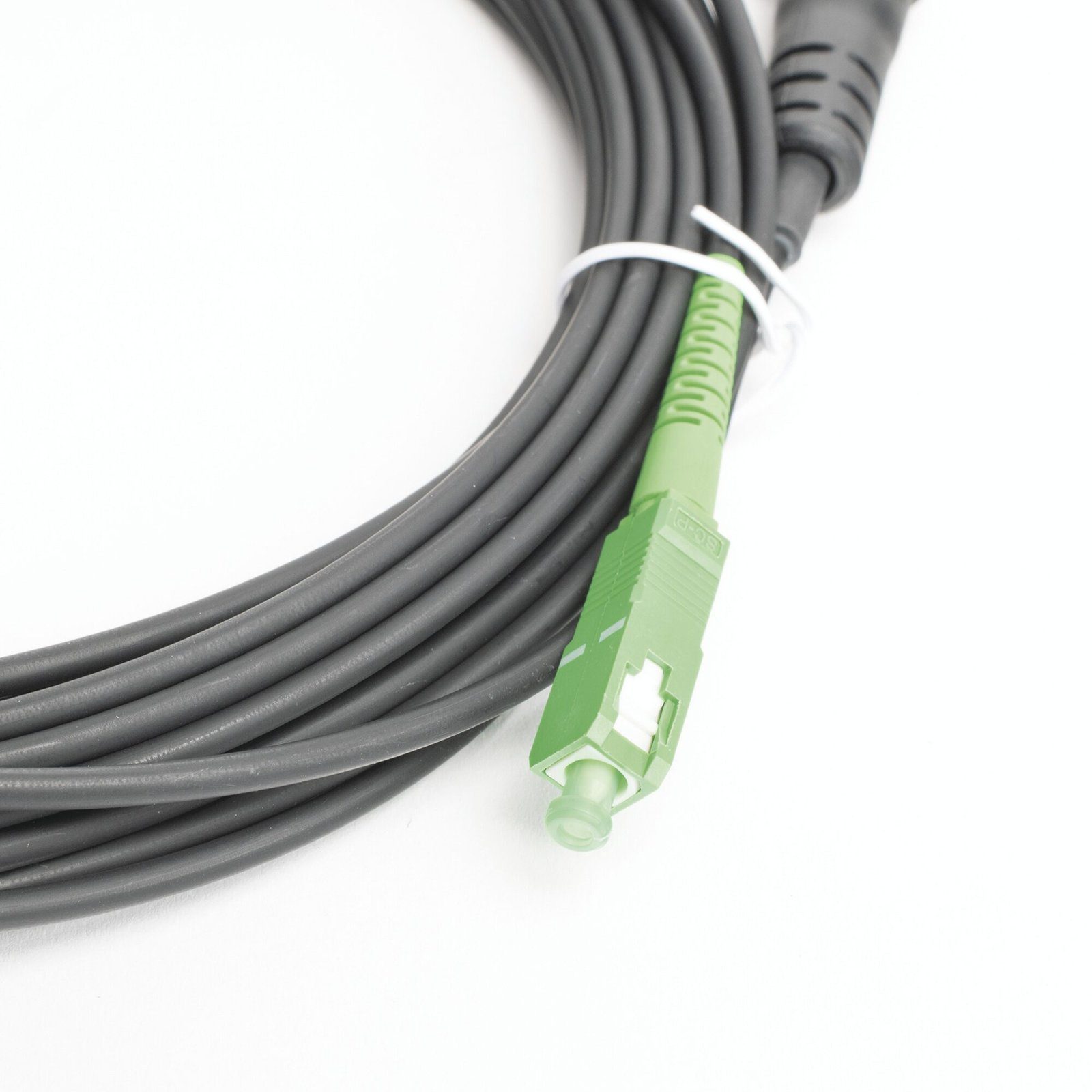 Jumper de Fibra Óptica, conector SC/APC – conexión a caja FDP460, redondo, 10 metros, forro 3 mm, G657A2, negro OFC-S1-BK-SA-H1A-30-10-2601 - FIBERHOME