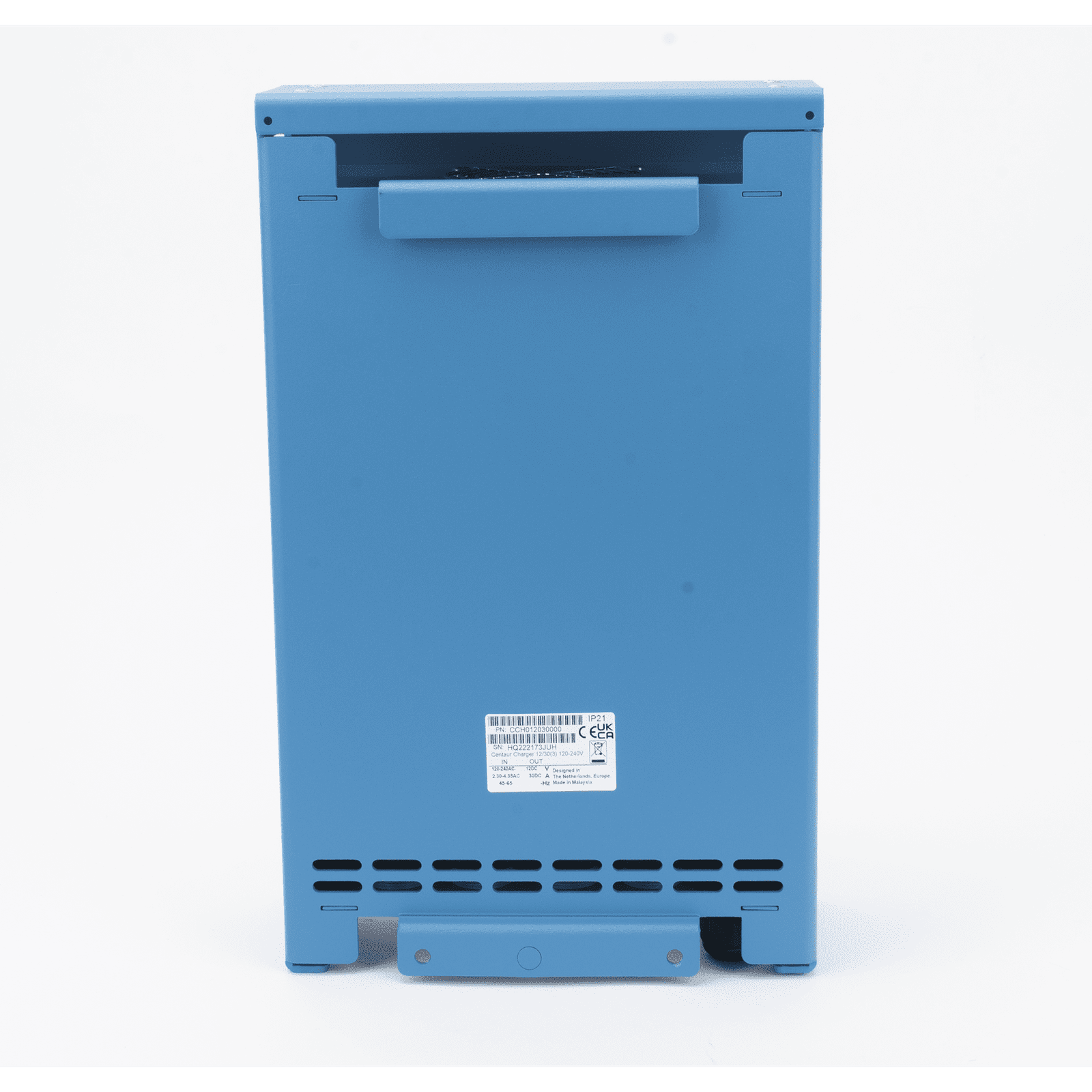 Centaur 12/30 / Cargador de Baterías 12V, 30A / Para Ambientes Marinos y Terrestres. / Bancos de 120 a 300 Ah CC12/30 - VICTRON ENERGY