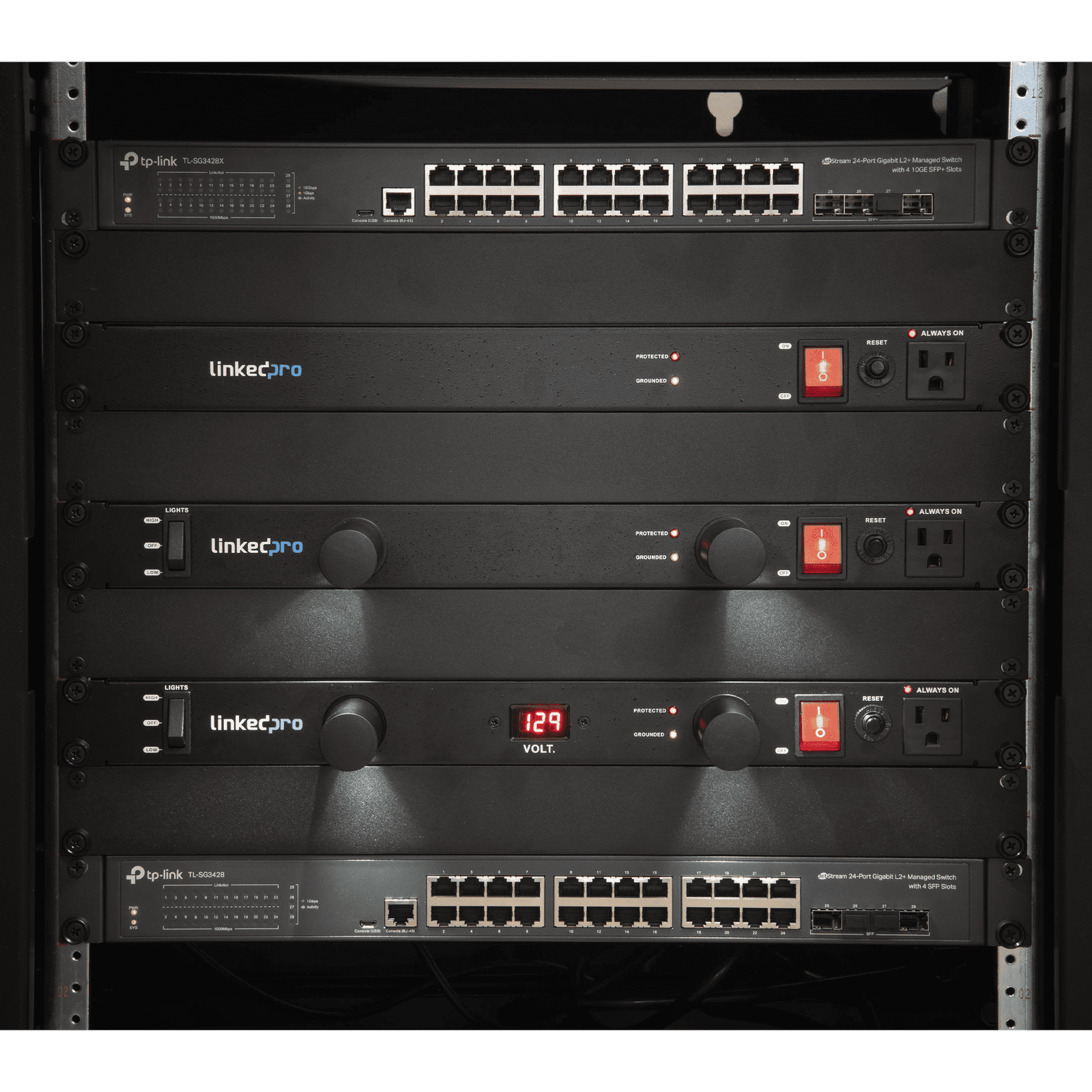 PDU para Distribución de Energía, Montaje en Rack, 11 salidas, Instalación Horizontal, de 19in, 1U, 15 Amp, 120 Vca LP-PDU-11 - LINKEDPRO BY EPCOM