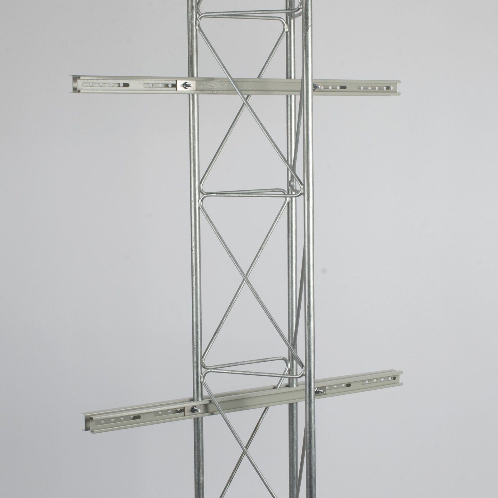 Montaje Universal de Torre para Montar Gabinetes de 30-80 cm de ancho. PST-TWR-80 - PRECISION