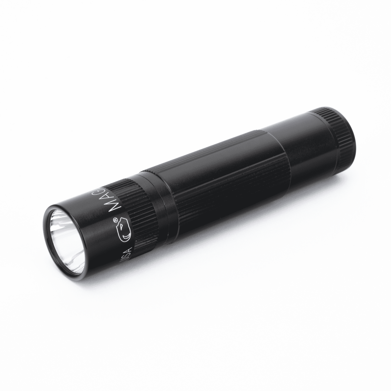 Linterna de Mano Maglite LED Ultrabrillante 200 lm. con 3 Funciones: Alto Poder, Modo Ahorro e Intermitente. Resistente a la Corrosión. XL50-S3017 - VICTORINOX