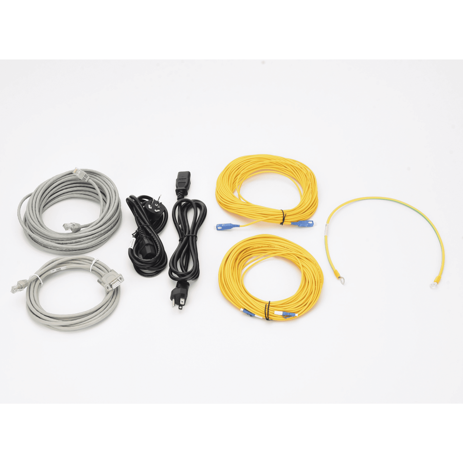 OLT Carrier Class Modular GPON, 2 Ranuras, Incluye 2 Tarjetas de Servicio de 16 puertos GPON, (32 Modulos GPON C+ Incluidos) 1 Fuente de CA, 2 UR AN5516-04-AC - FIBERHOME