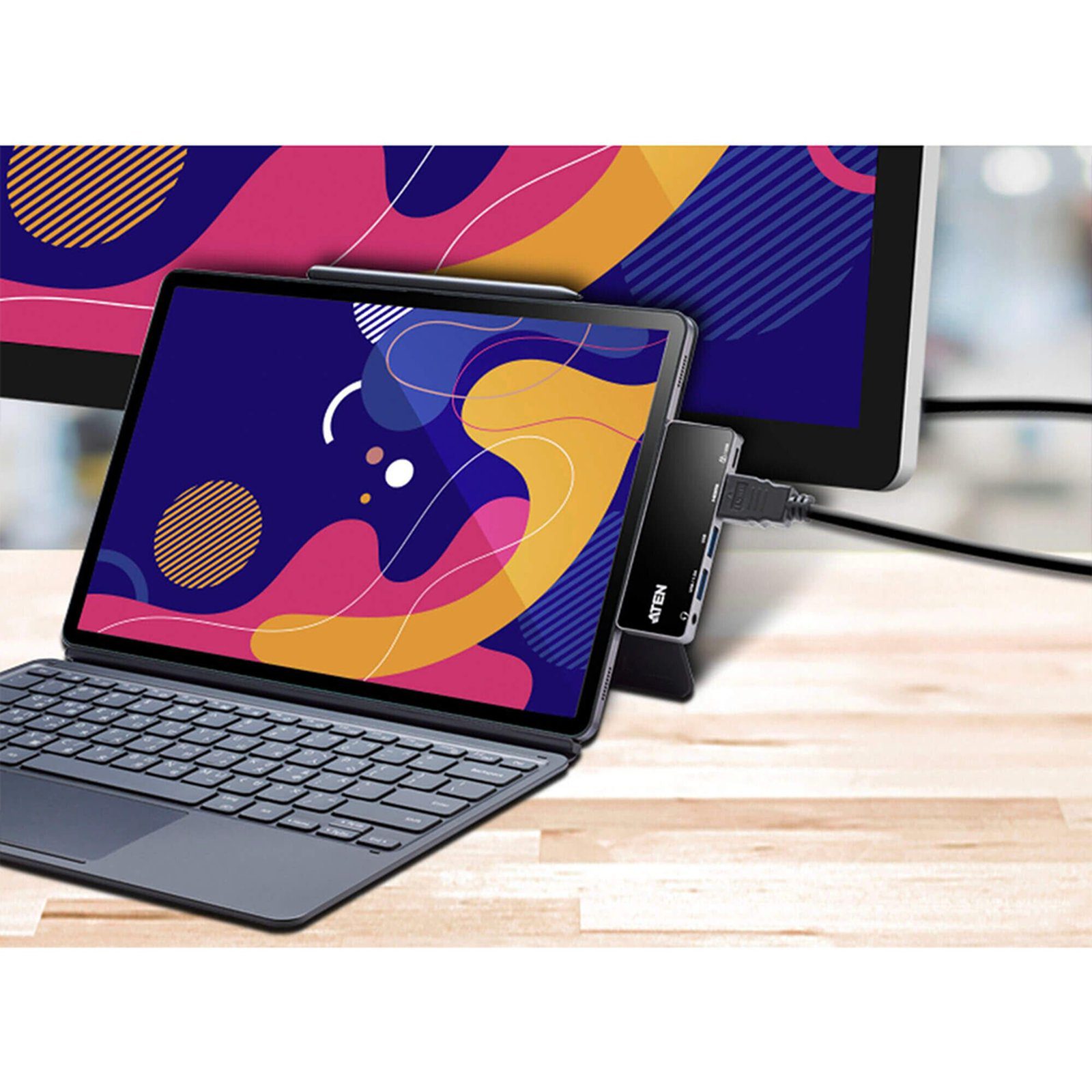 USB-C Travel Dock con Power Pass-Through UH3238 - ATEN