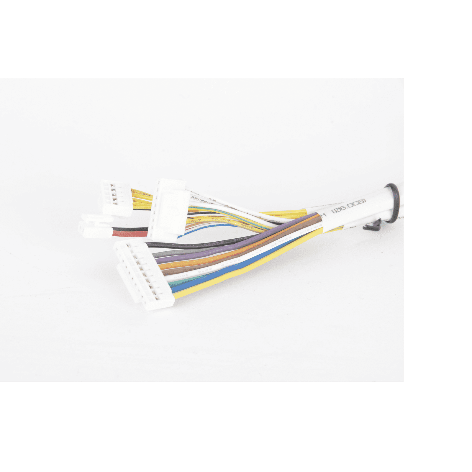 KIT DE ARNES (4 CABLES)PARA DSK1T804EF  /CABLE DE VOLTAJE/ DATOS/ALARMAS 101504286 - HIKVISION