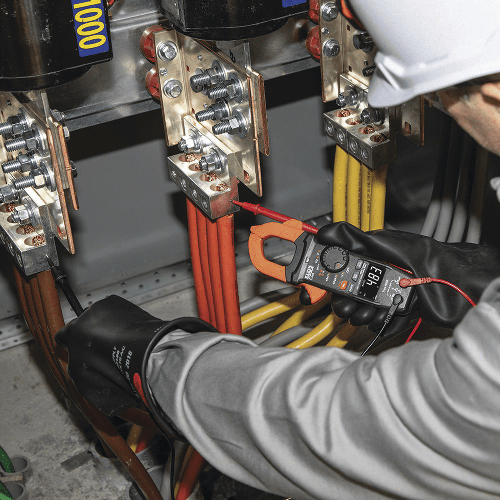 Amperímetro Digital de Gancho, Rango Automático de  400 A CA/CD. (MIDE CORRIENTE DIRECTA) CL-390 - KLEIN TOOLS