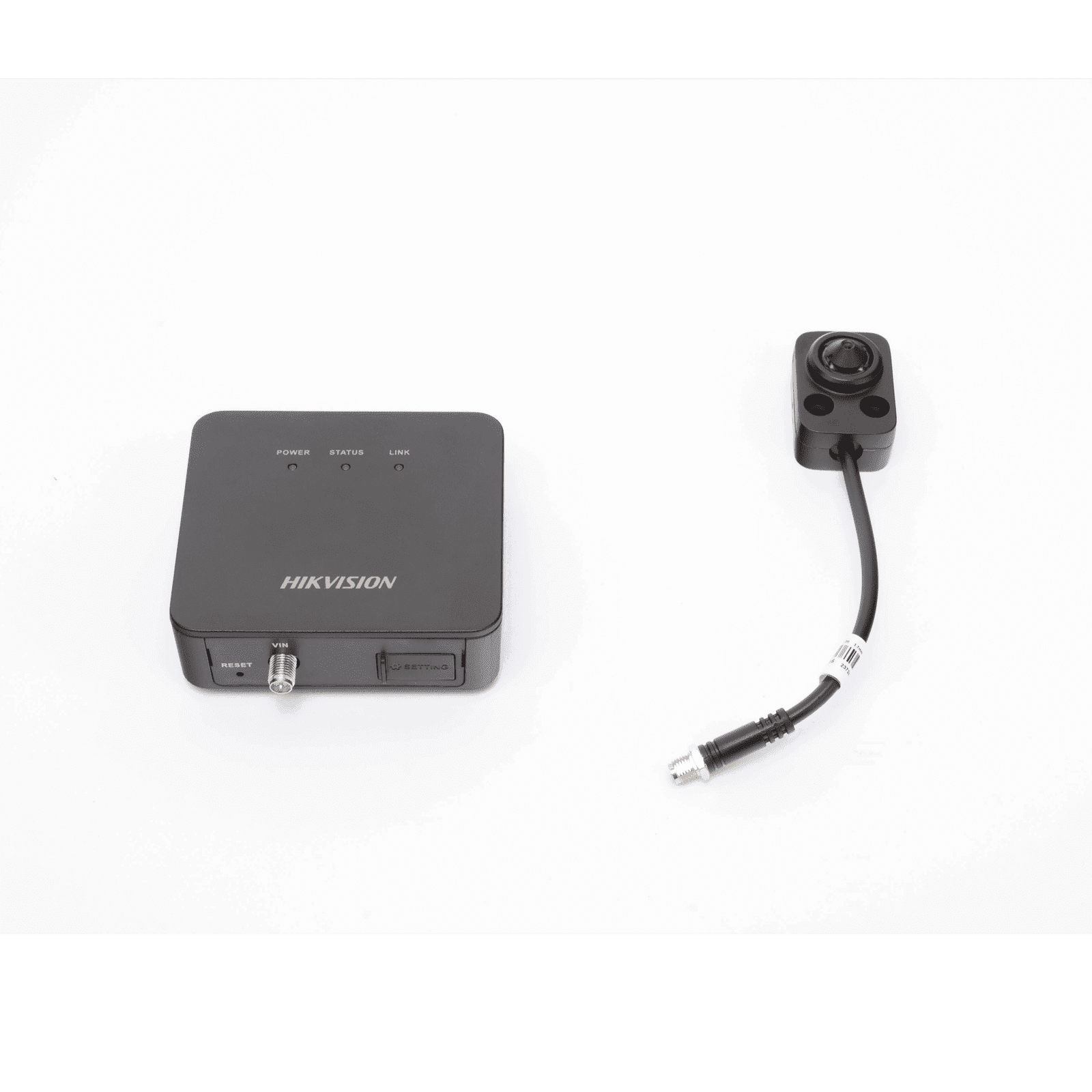 Pinhole IP 2 Megapixel / Lente 3.7 mm / 2 Mts Cable / PoE / Ideal para Cajeros Automáticos (ATM) / WDR / Micro SD / Cámara Tipo Block DS-2CD6425G1-20 - HIKVISION