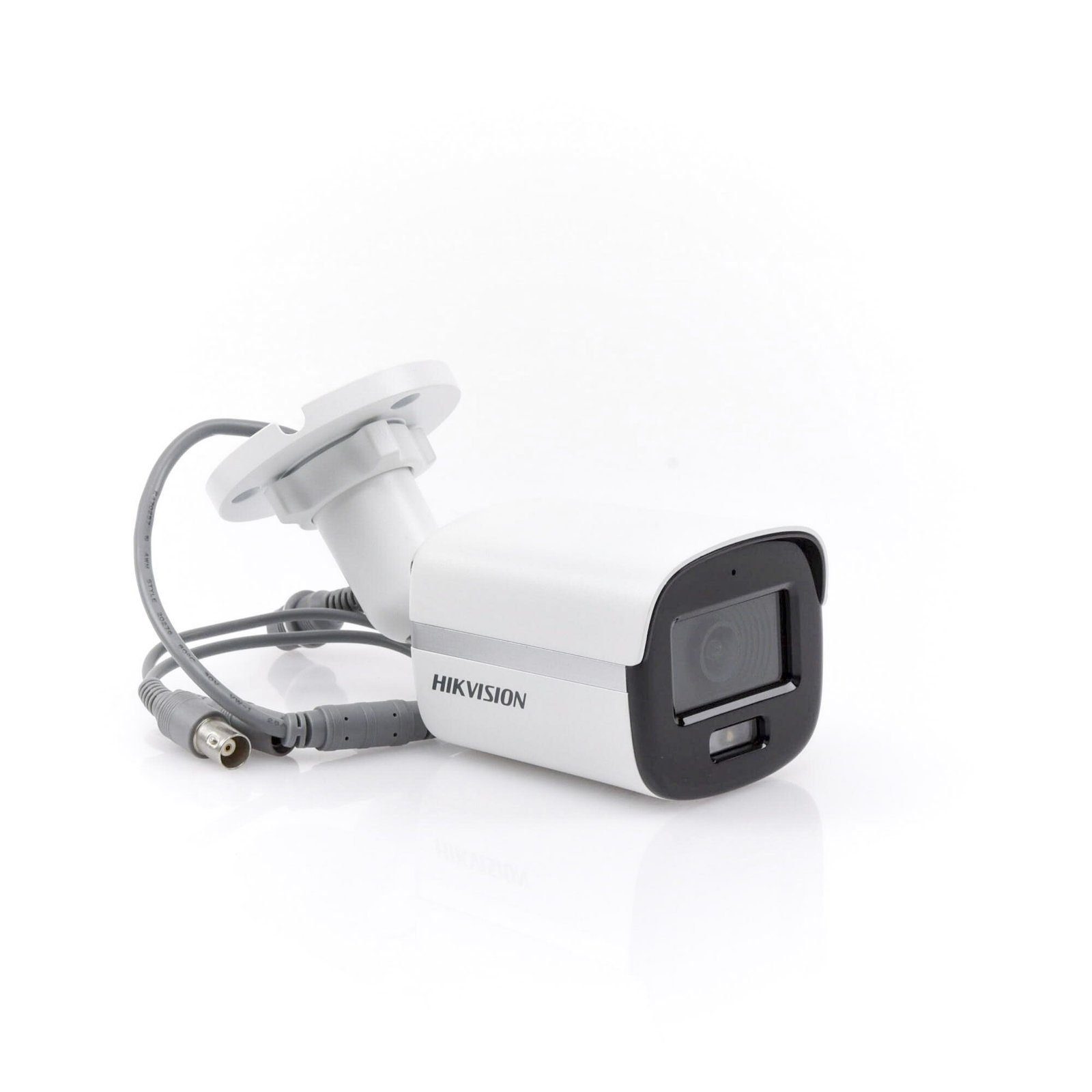 [ColorVu] Bala TURBOHD 3K (5 Megapixel) / Lente 2.8 mm / Micrófono Integrado / Luz Blanca 20 mts / Exterior IP67 / dWDR / 4 Tecnologías DS-2CE10KF0T-FS - HIKVISION