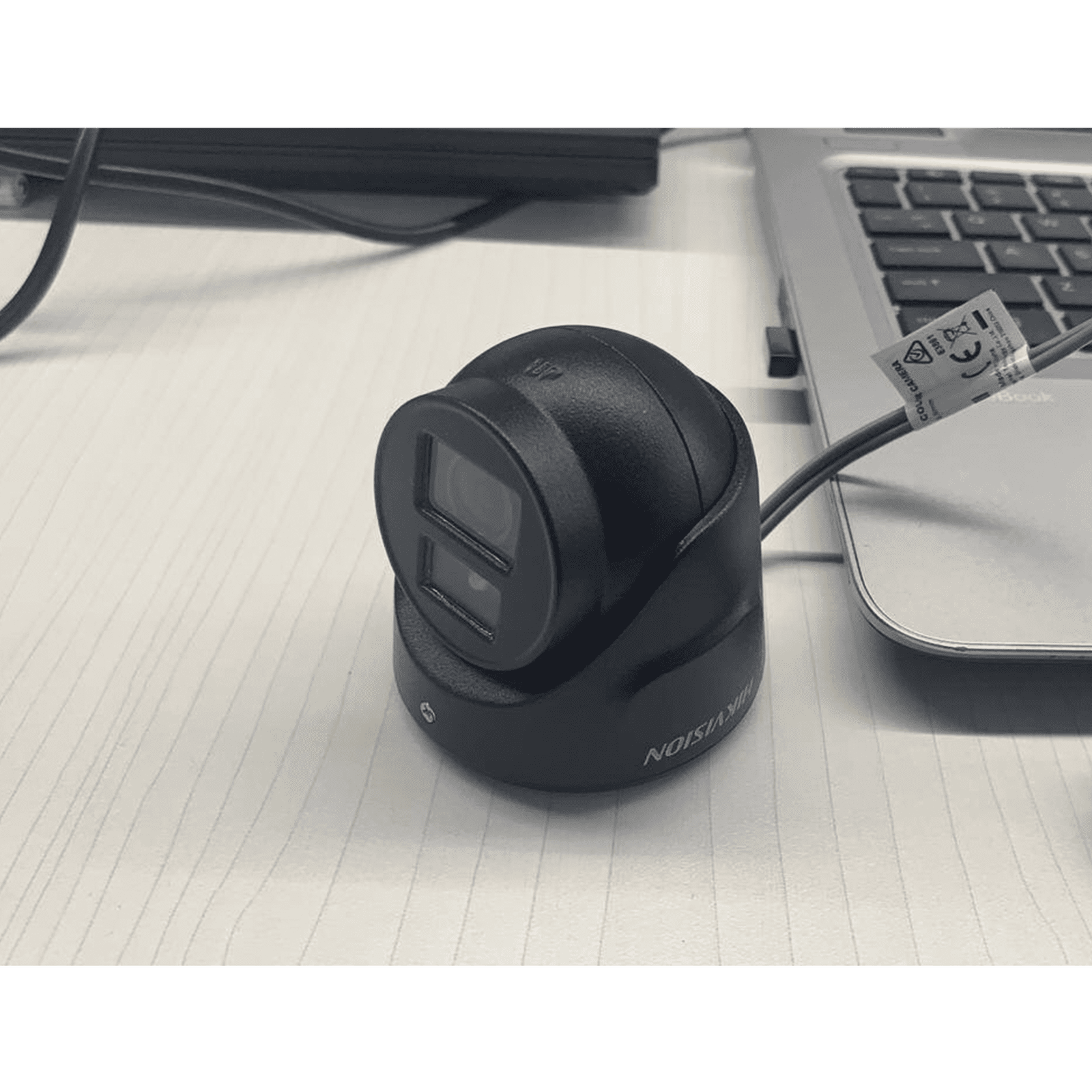 Ultra Mini Turret TURBO 2 Megapixeles (1080p) / Gran Angular / Lente 2.8 mm / 20 mts IR EXIR / Exterior IP67 / 4 Tecnologías (TVI / AHD / CVBS) / dWDR / Color Negro DS-2CE70D0T-ITMF - HIKVISION