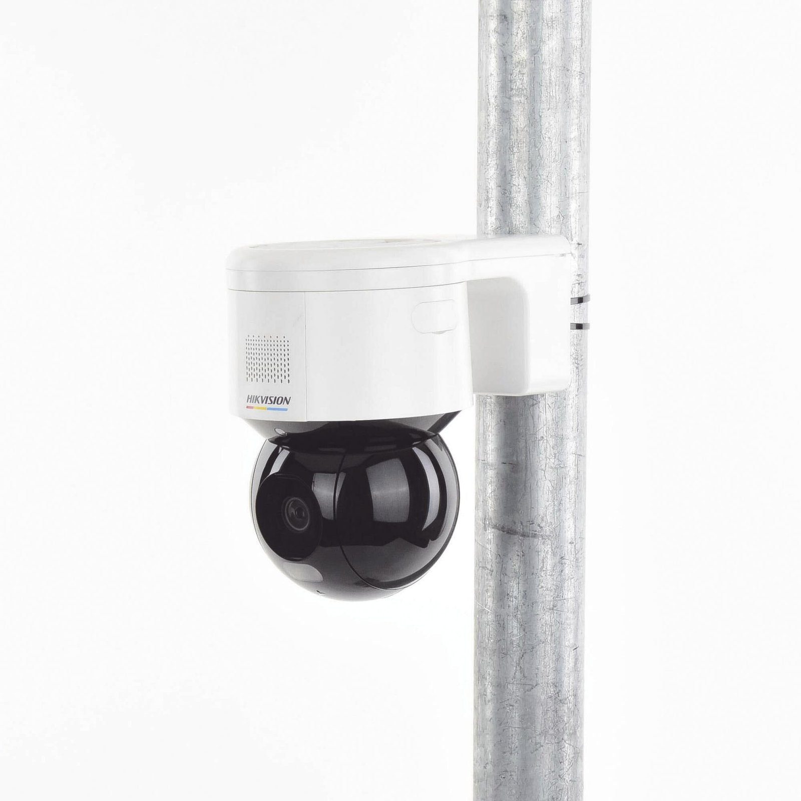[ PROTECCIÓN ACTIVA ] Domo PT IP 4 Megapixel / Imagen a Color 24/7 / Lente 4 mm / Luz Blanca 30 mts / Exterior IP66 / ACUSENSE (Evita Falsas Alarmas) / PoE+ / Micrófono y Bocina Integrada / WDR 120 dB / MicroSD DS-2DE3A400BW-DE(F1)(T5) - HIKVISION