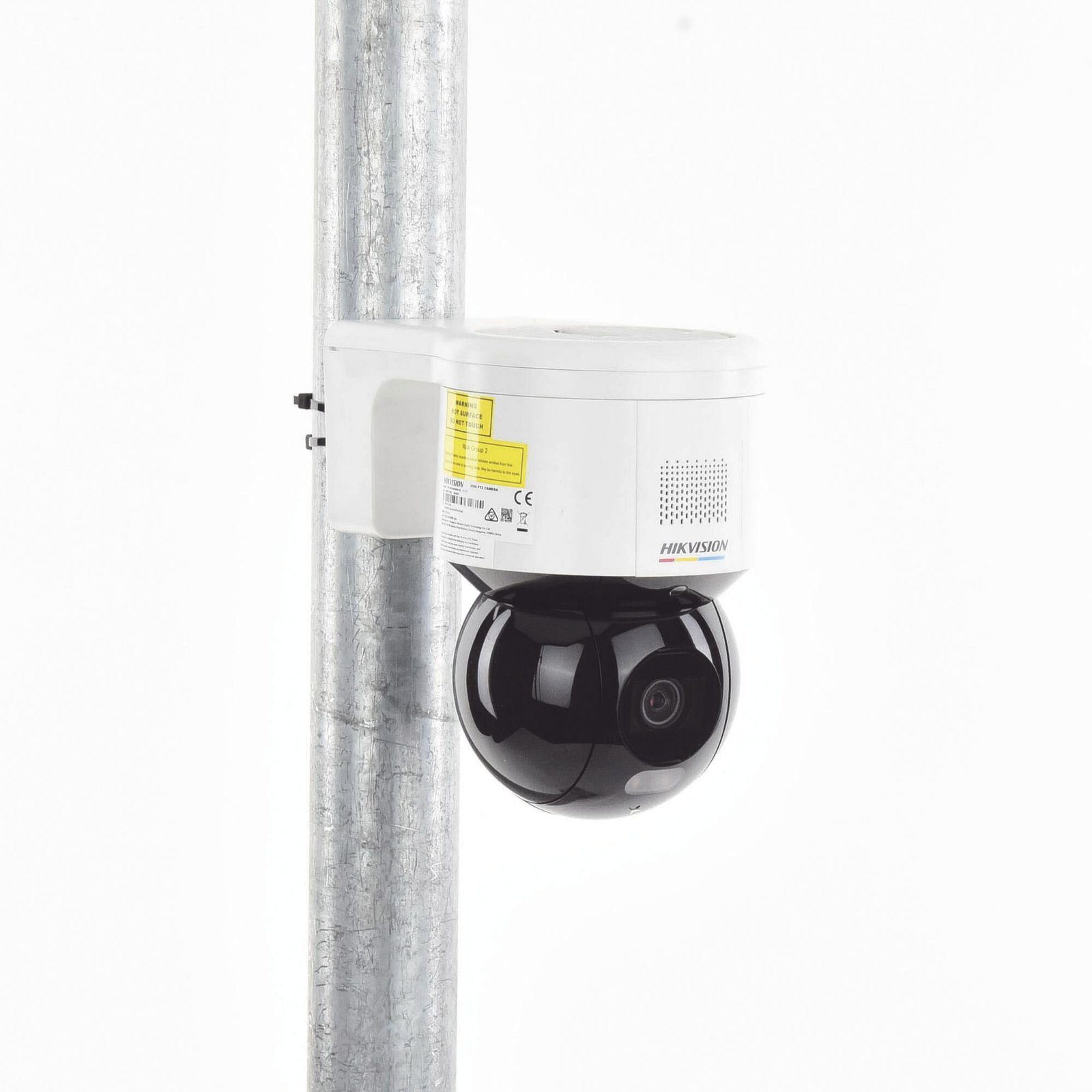 [ PROTECCIÓN ACTIVA ] Domo PT IP 4 Megapixel / Imagen a Color 24/7 / Lente 4 mm / Luz Blanca 30 mts / Exterior IP66 / ACUSENSE (Evita Falsas Alarmas) / PoE+ / Micrófono y Bocina Integrada / WDR 120 dB / MicroSD DS-2DE3A400BW-DE(F1)(T5) - HIKVISION