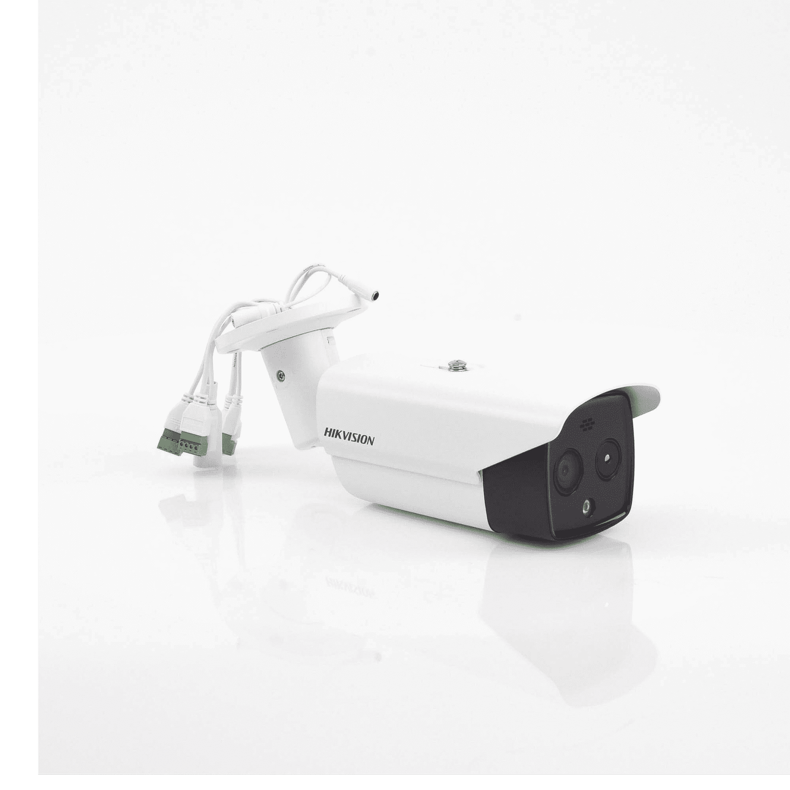 Bala IP Dual / Térmica 6.2 mm (160 x 120) / Óptico 8 mm (4 Megapixel) / DETECCIÓN DE PERSONAS 182 m /40 mts IR / Exterior IP67 / PoE / Termométrica / Detección de Temperatura / Sirena y Luz Inte / Micro SD 32 GB Incluida DS-2TD2617-6/QA - HIKVISION