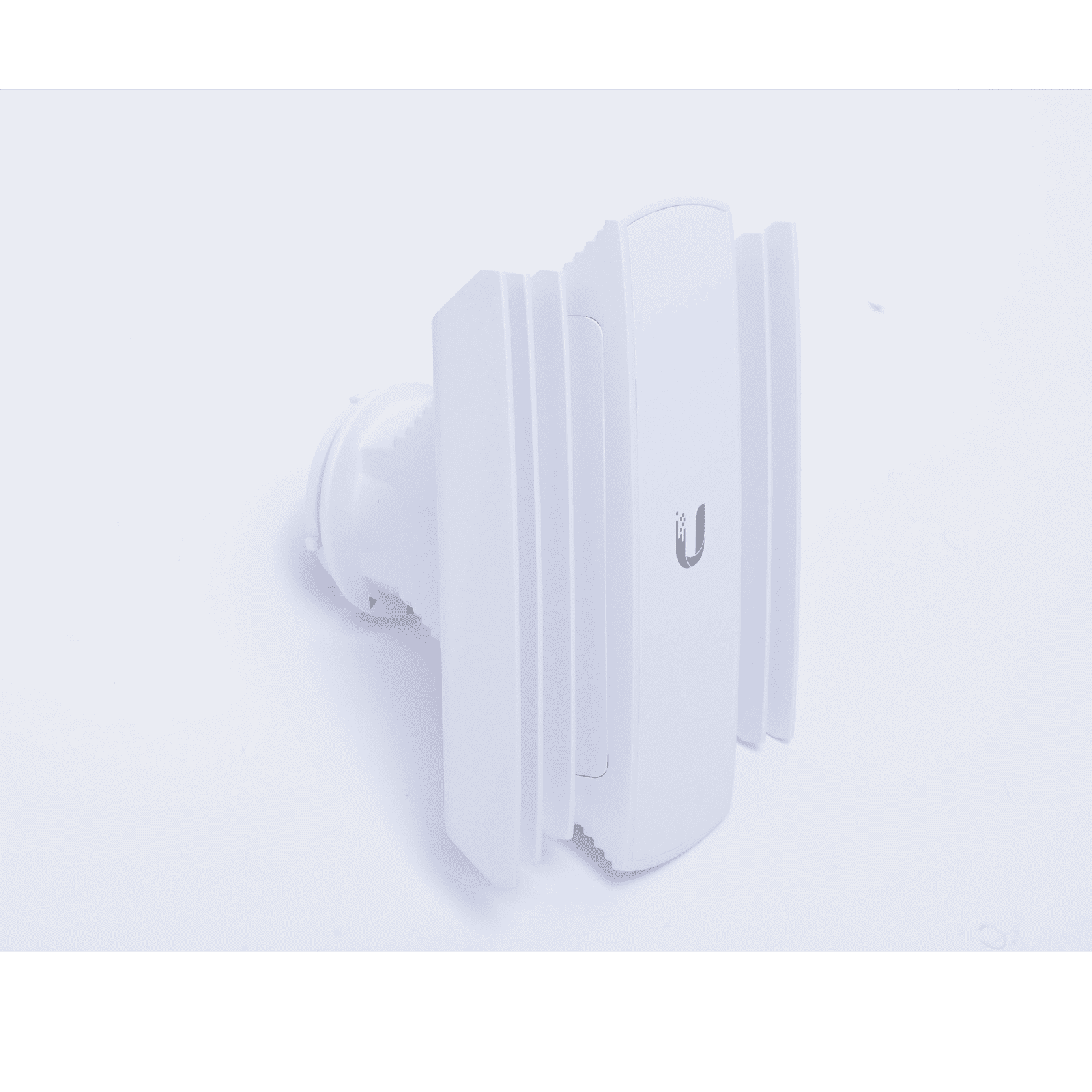 Antena sectorial asimétrica tipo HORN de 90 grados de apertura de 13 dBi, 5 GHz (5.150 – 5.850 MHz) para equipos PrismStation e IsoStation HORN-5-90 - UBIQUITI INC.