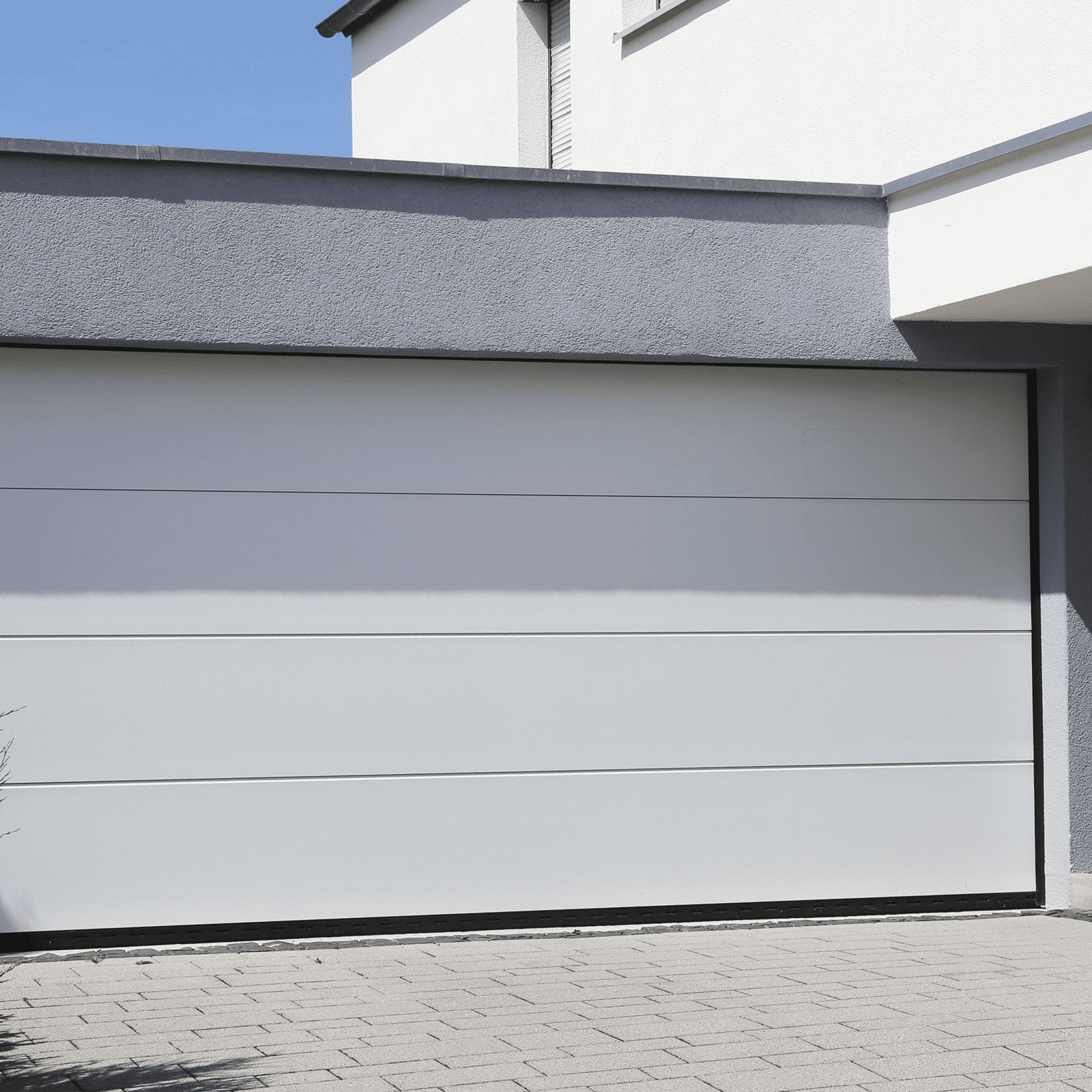 KIT COMPLETO Puerta D/ Garage 8×7 Pies / Lisa Linea Central / Color blanco / Insulada / Incluye Motor FS1000APPRT / 1/2HP / Fuerte/Silencioso/Luz LED/Motor DC . KITGAR87 - AccessPRO