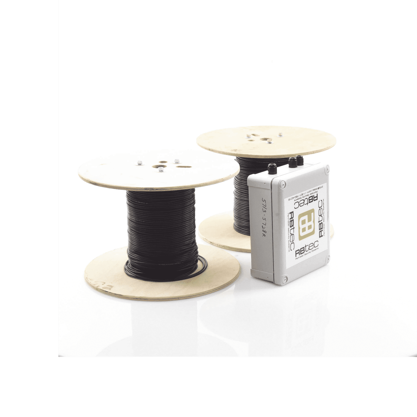 MICALERT Cable Sensor para Paredes, barandales, rejas rigidas / 2 zonas de 152 metros / 304 Metros de protección total/Tarjeta LPU400/Calibración via software MIC-2Z-500-V2 - RBTEC