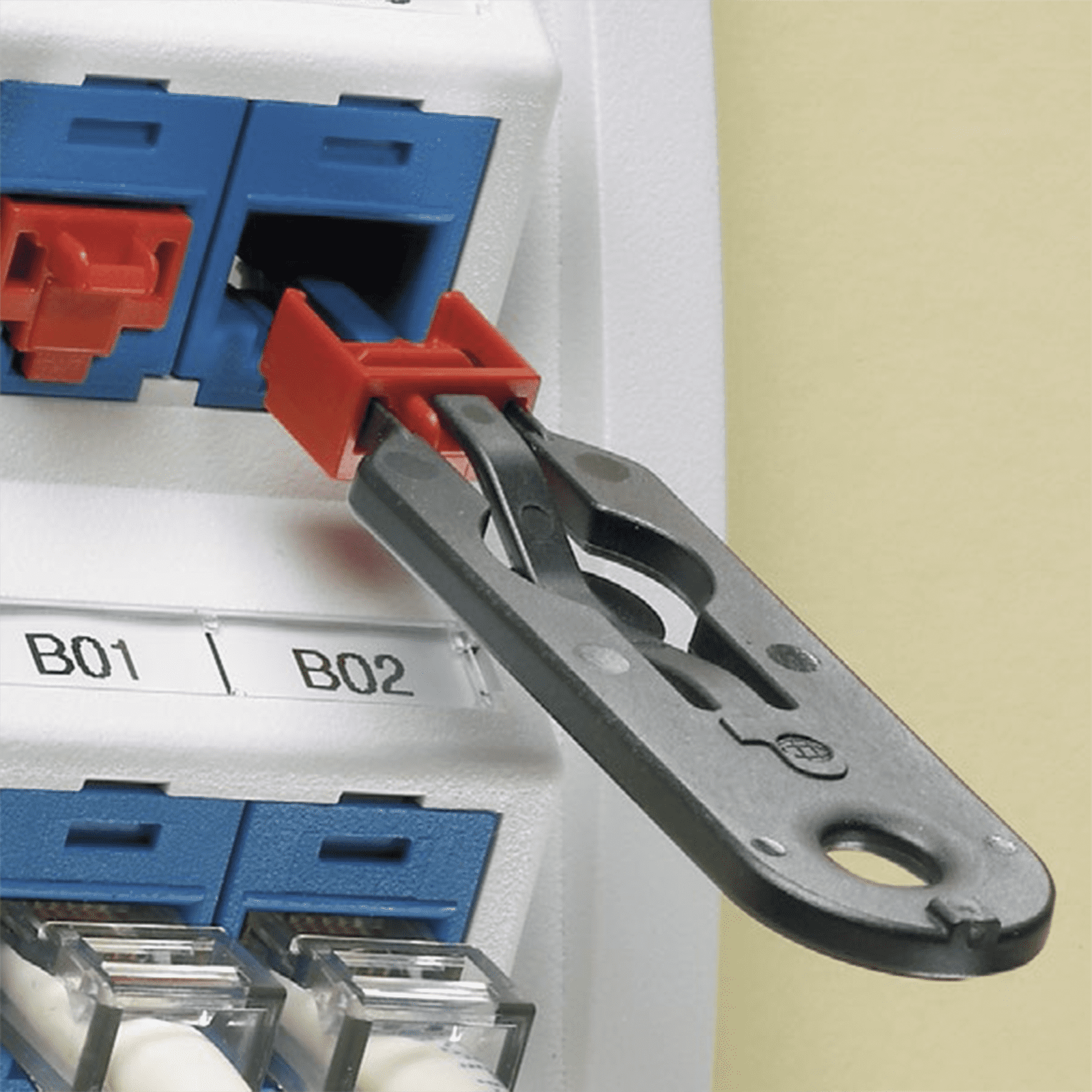 Kit de 10 Dispositivos para Bloquear Puertos Jack RJ45, Color Negro, Incluye Llave de Extracción PSL-DCJB-BL - PANDUIT