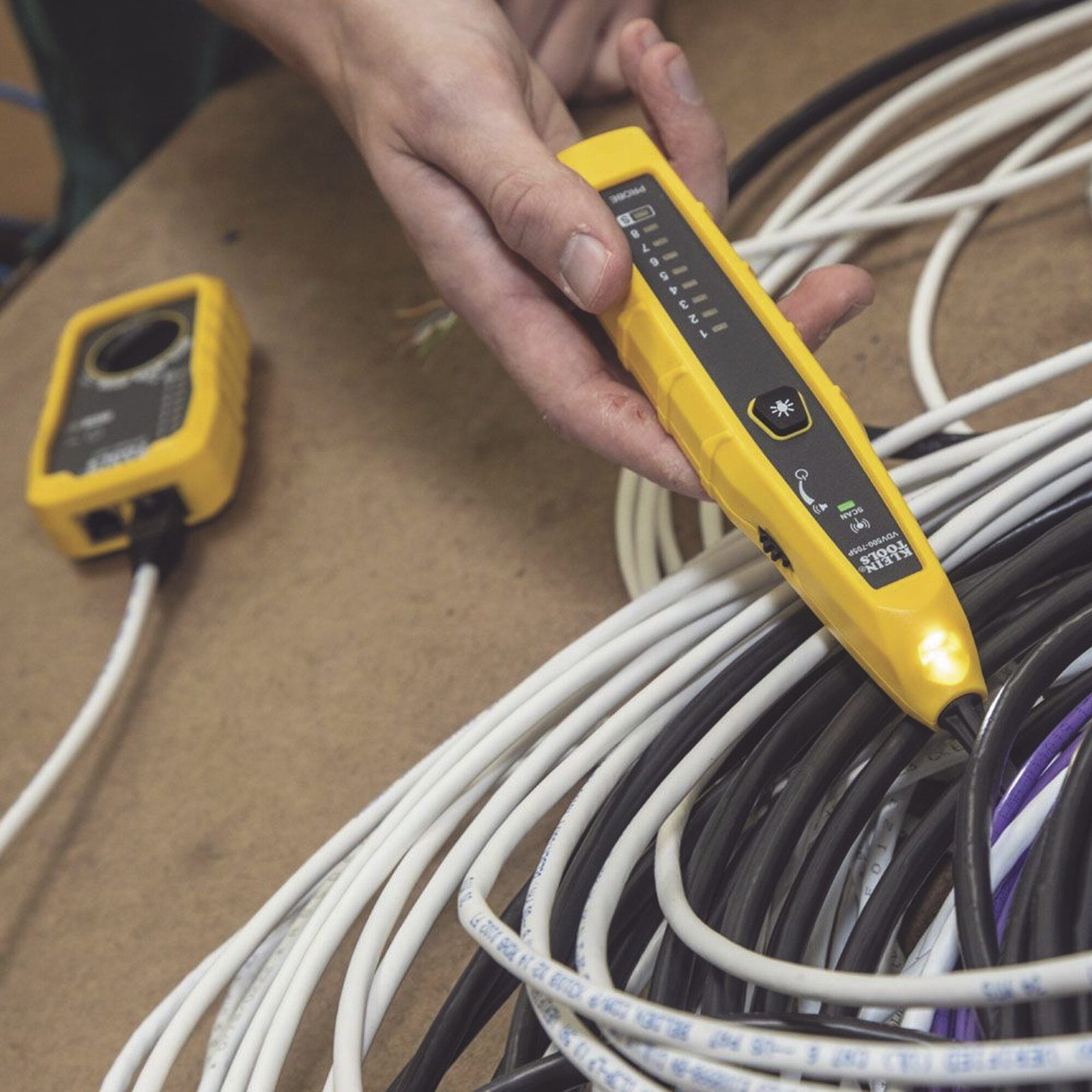 Probador para Mapeo de Cables de Red TONE & PROBE VDV500705 - KLEIN TOOLS