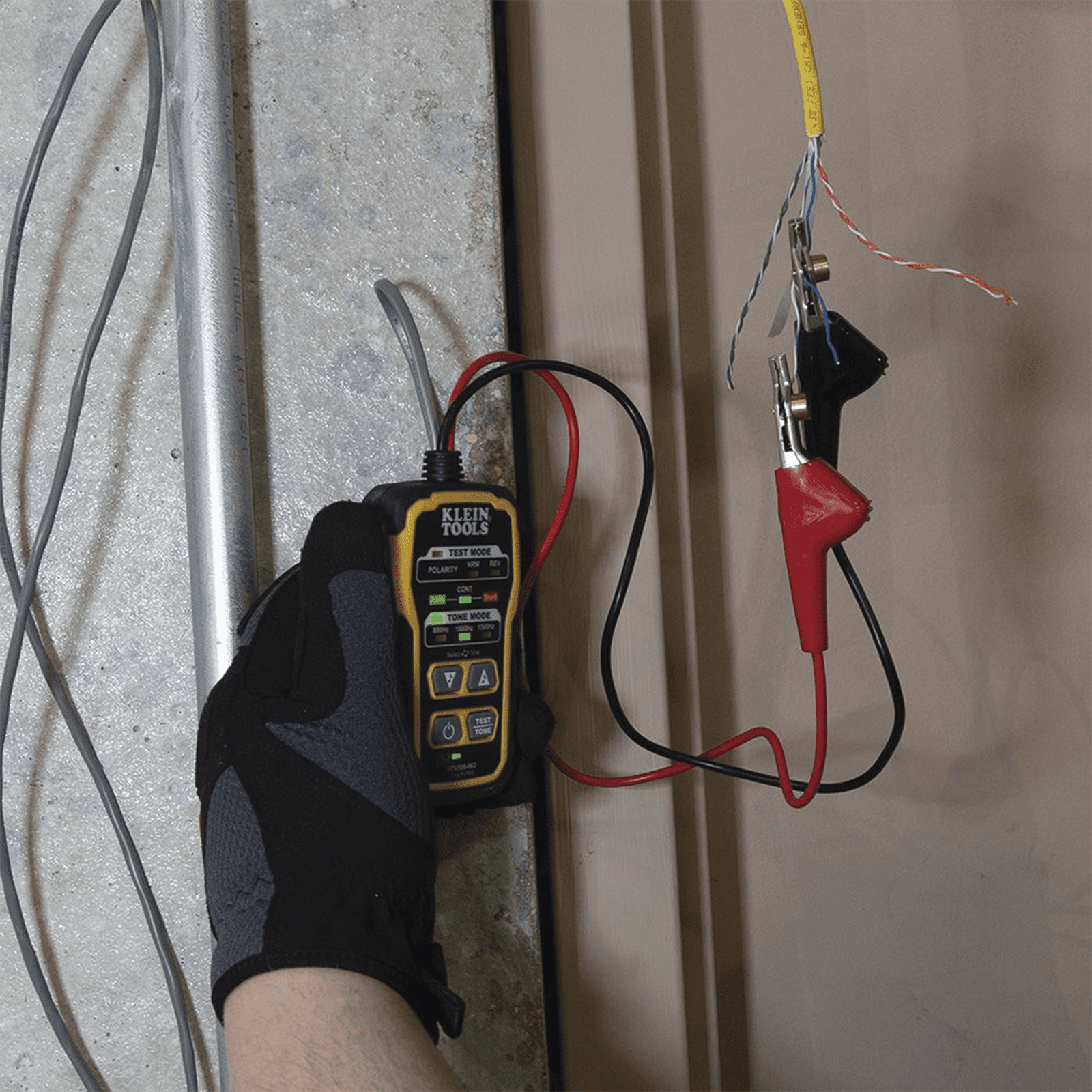 Kit de Generador de Tono y Sonda de Rastreo para Cableado (RJ11/RJ45). Incluye Bolsa de Protección. VDV500-820 - KLEIN TOOLS
