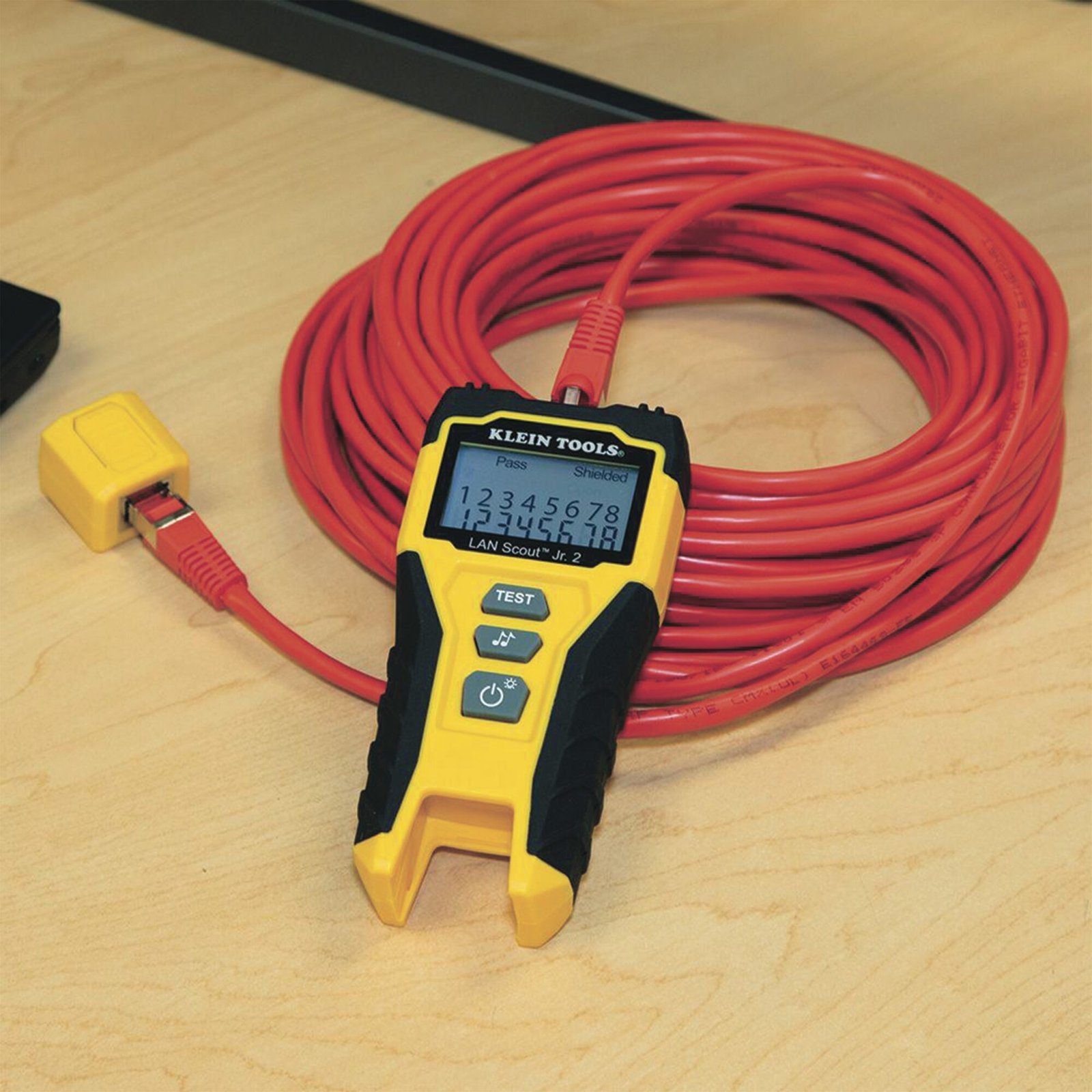 Tester de Cable LAN Scout™ Jr. 2/ Para: Prueba aprobada/ Error de Cableado/ Falla de Circuito Abierto o Cortocircuito/ Par Dividido/ Blindaje. VDV526200 - KLEIN TOOLS