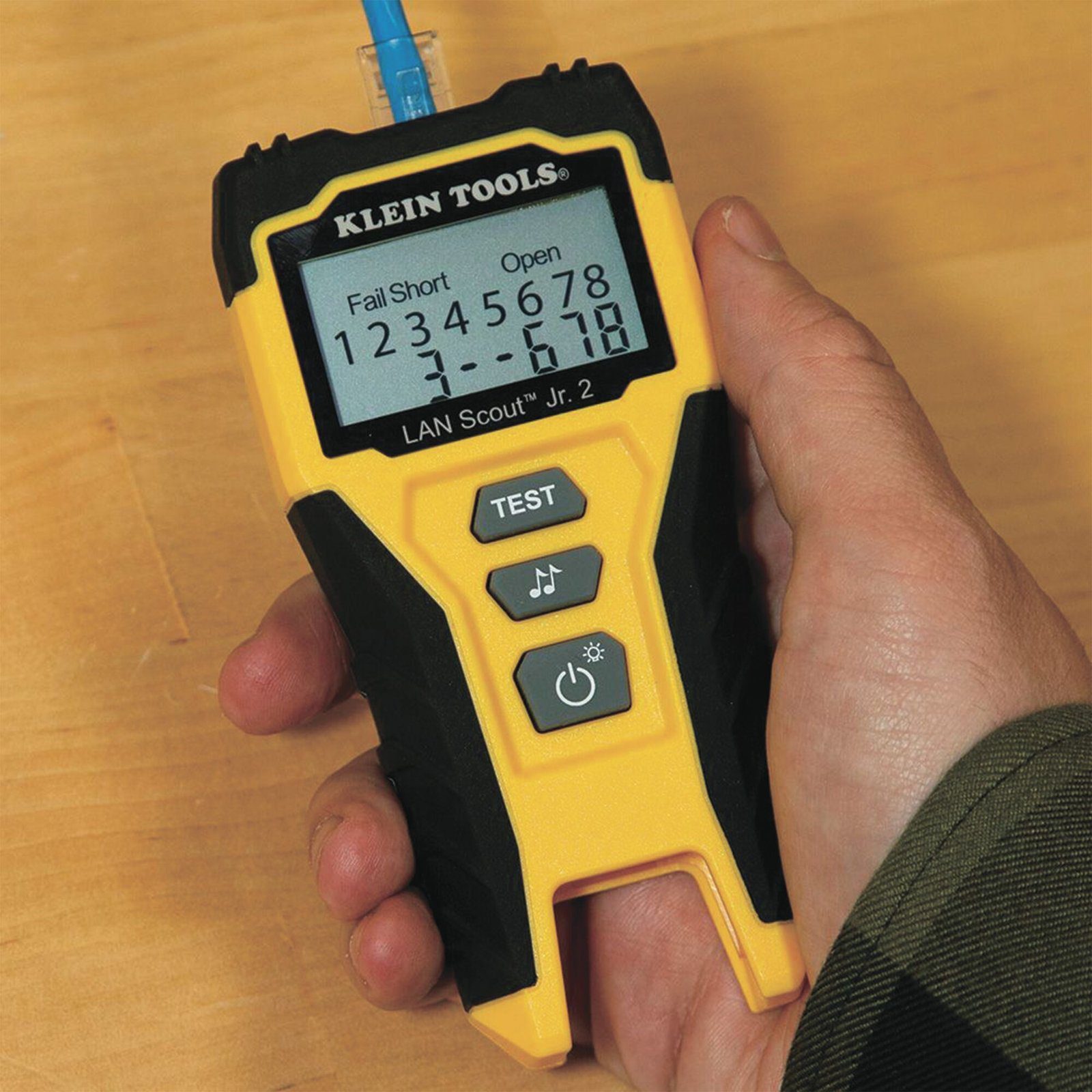 Tester de Cable LAN Scout™ Jr. 2/ Para: Prueba aprobada/ Error de Cableado/ Falla de Circuito Abierto o Cortocircuito/ Par Dividido/ Blindaje. VDV526200 - KLEIN TOOLS