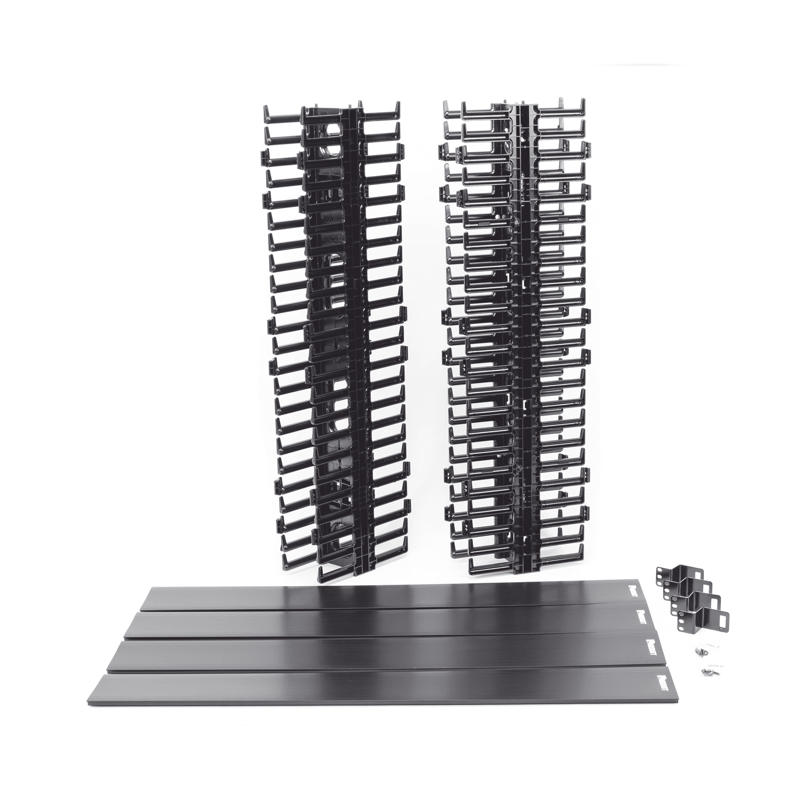 Organizador Vertical NetRunner, Sencillo (Solo Frontal), Para Rack Abierto de 45 Unidades, 4.9in de Ancho, Color Negro WMPVF45E - PANDUIT