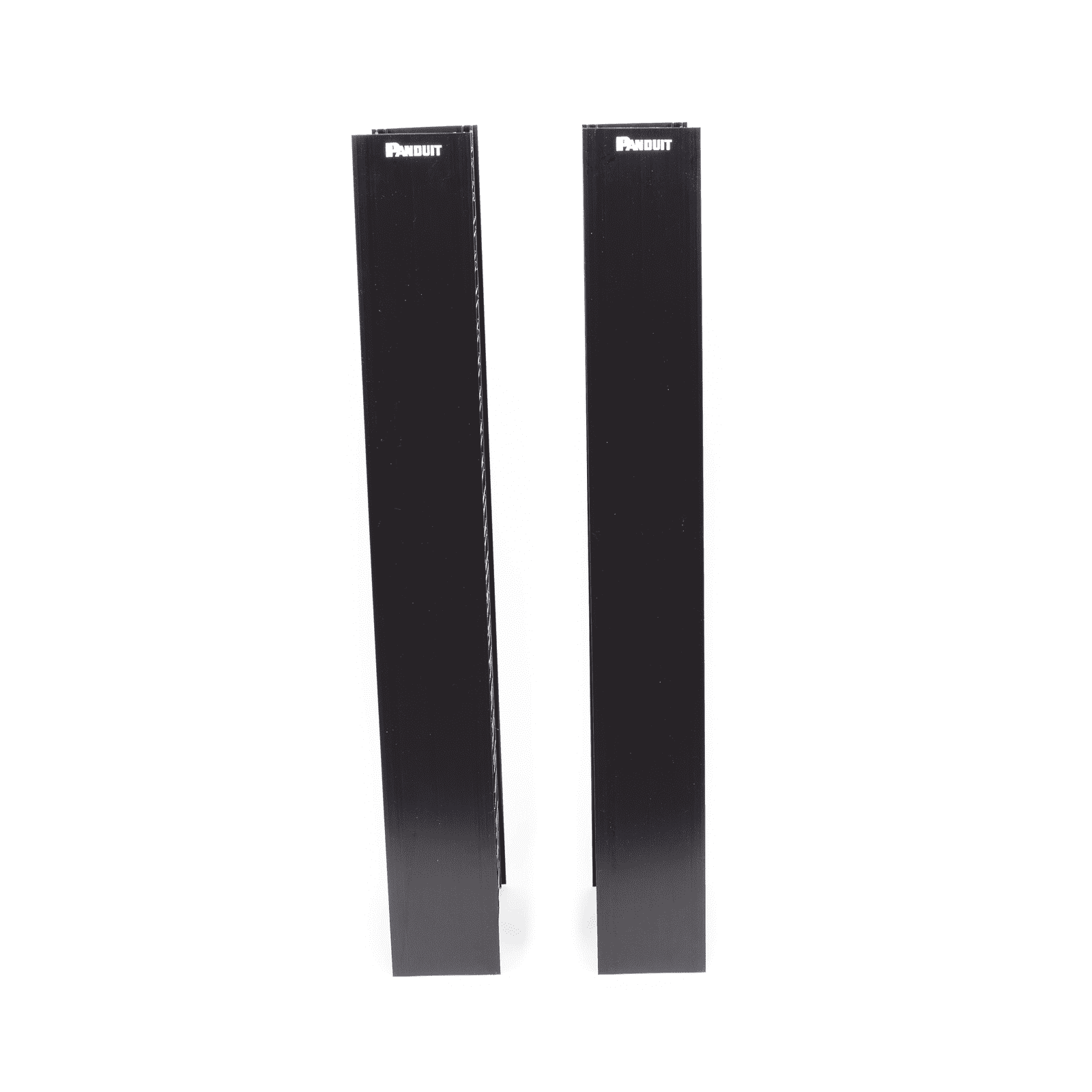 Organizador Vertical NetRunner, Sencillo (Solo Frontal), Para Rack Abierto de 45 Unidades, 4.9in de Ancho, Color Negro WMPVF45E - PANDUIT