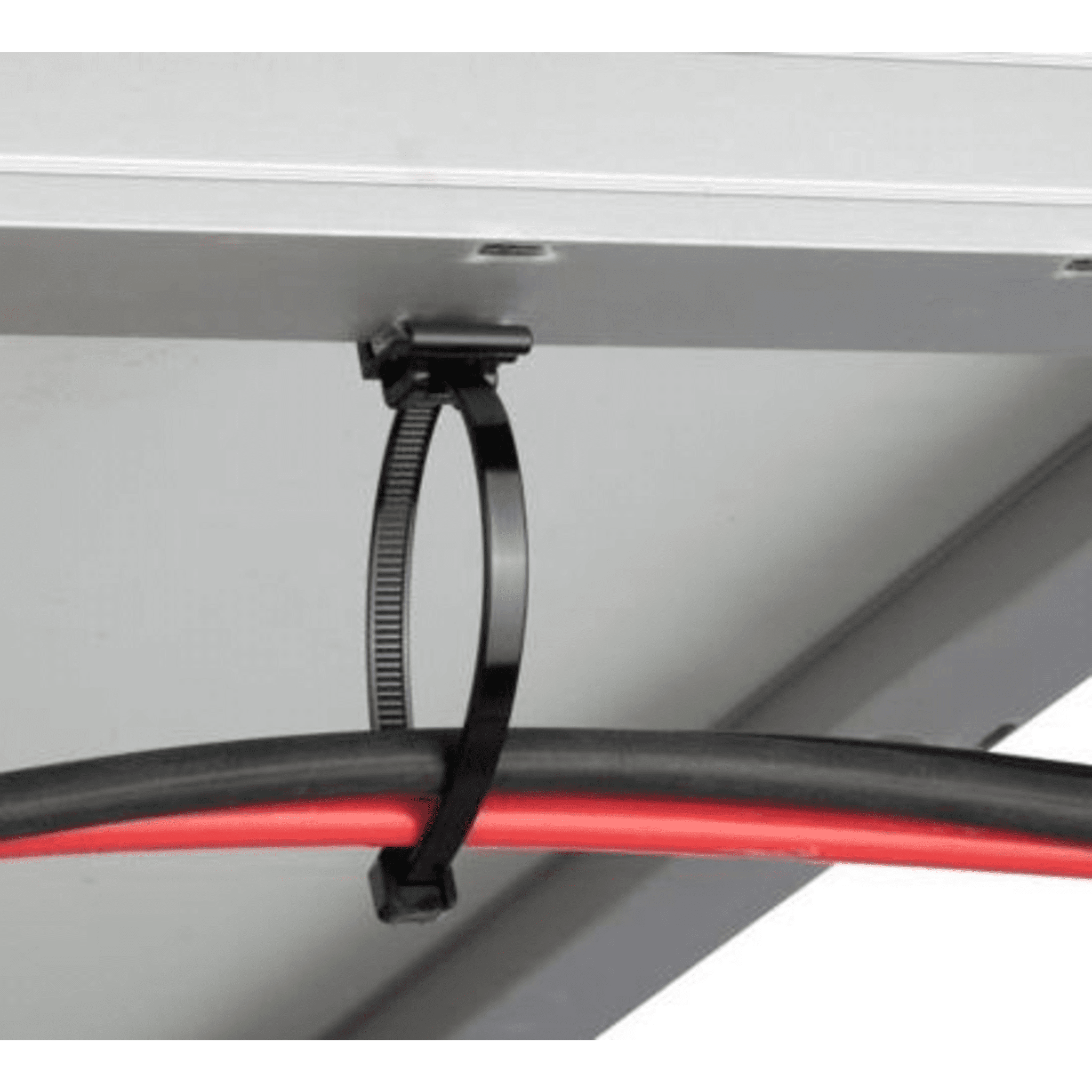 Cincho de Nylon 6.6 Solar Clip, 188mm largo x 14mm ancho, Color Negro, Exterior Resistente a Rayos UV, Paquete de 100pz SVSA12-2S-C0