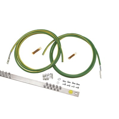 Kit de Puesta a Tierra con dos Jumpers 6 AWG y Barra de Conexiones de 20 Orificios, para Rack de 19in RGRKCBNJEJY