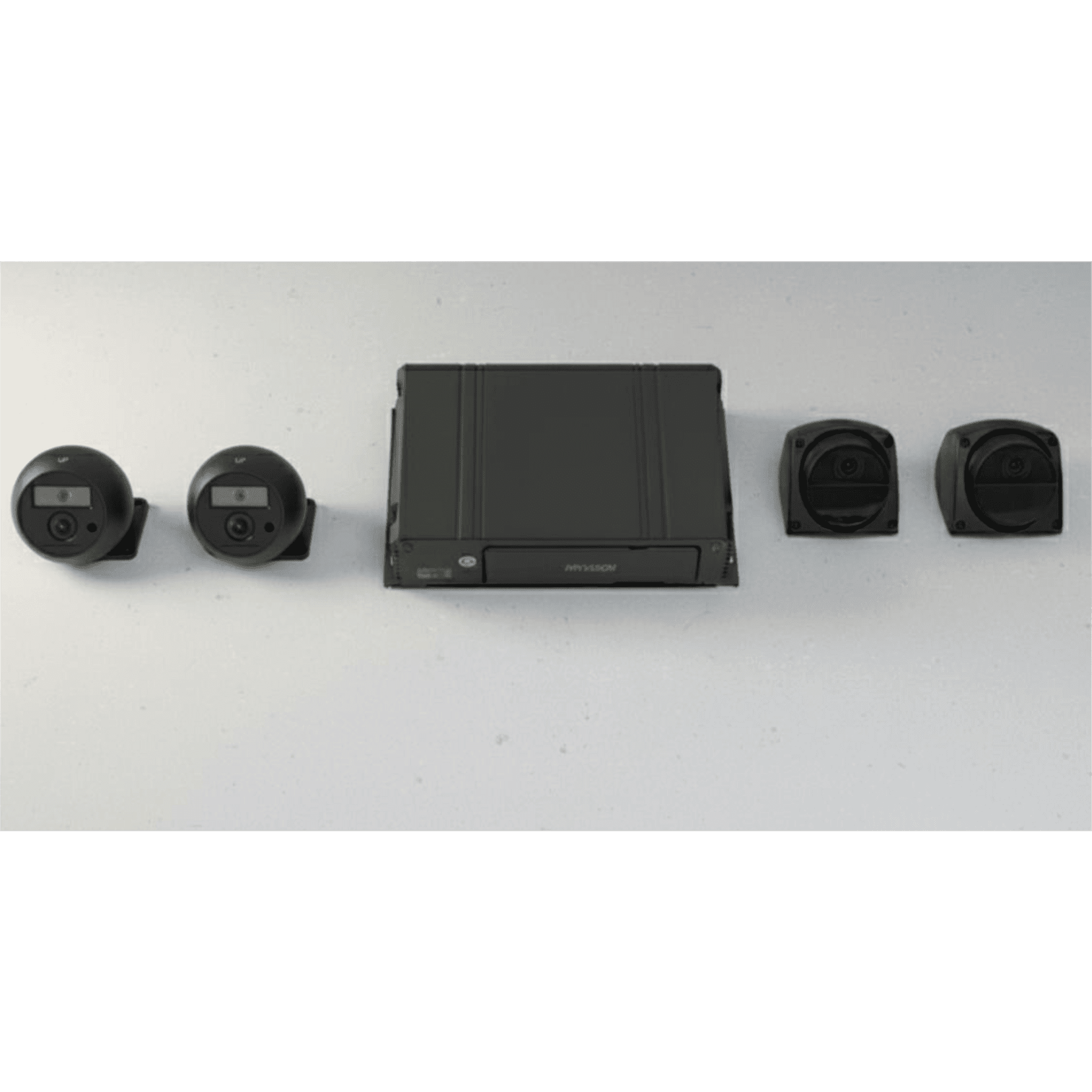 Kit DVR Móvil / 2 Cámaras Interior + 2 Cámaras Exterior / (1080p) / 4 Canales TURBOHD / Tecnología IA Integrada / Soporta 4G / GPS / Sensor G / Soporta 2 Memorias SD (512 GB total) AE-MD5043-SD/I/GLF/KIT