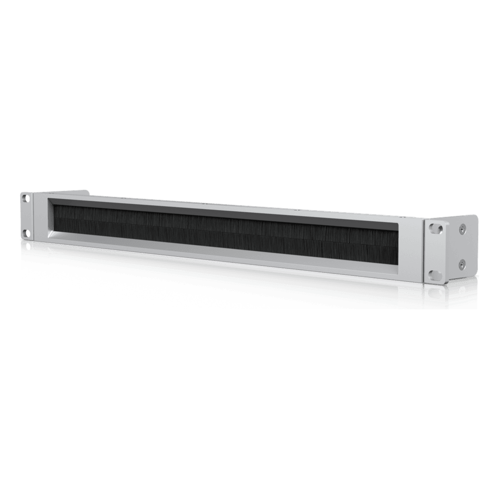 UACC Rack Mount Panel Brush 1U – Panel con Cepillo para Rack que Permite el Paso Ordenado de Cables, Reduce la Entrada de Polvo y Mantiene una Estética Limpia y Uniforme UACC-RACK-PANEL-BRUSH-1U